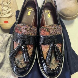 Brand new & never worn!